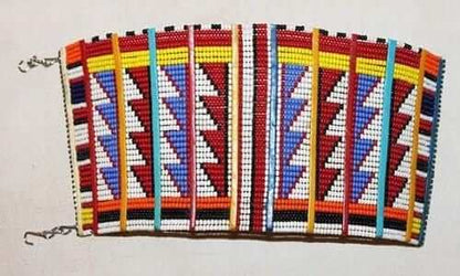 Trndtional bracelet - Acts Africa